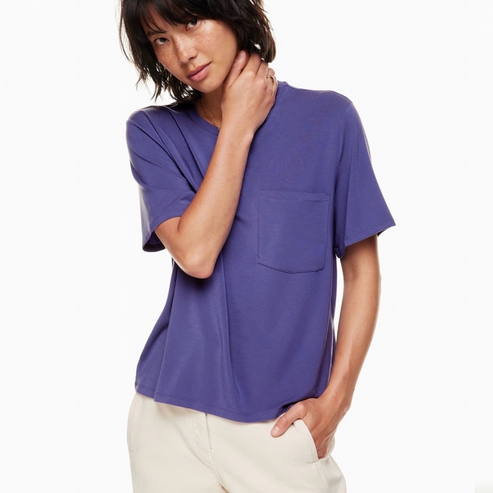 Wilfred Free Pocket T-Shirt in Pink